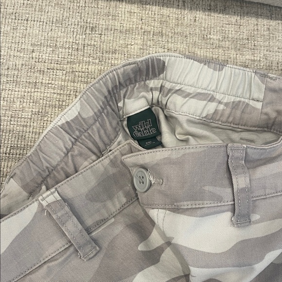 Wild Fable Gray and Cream Patterned Pants - Picture 1 of 2